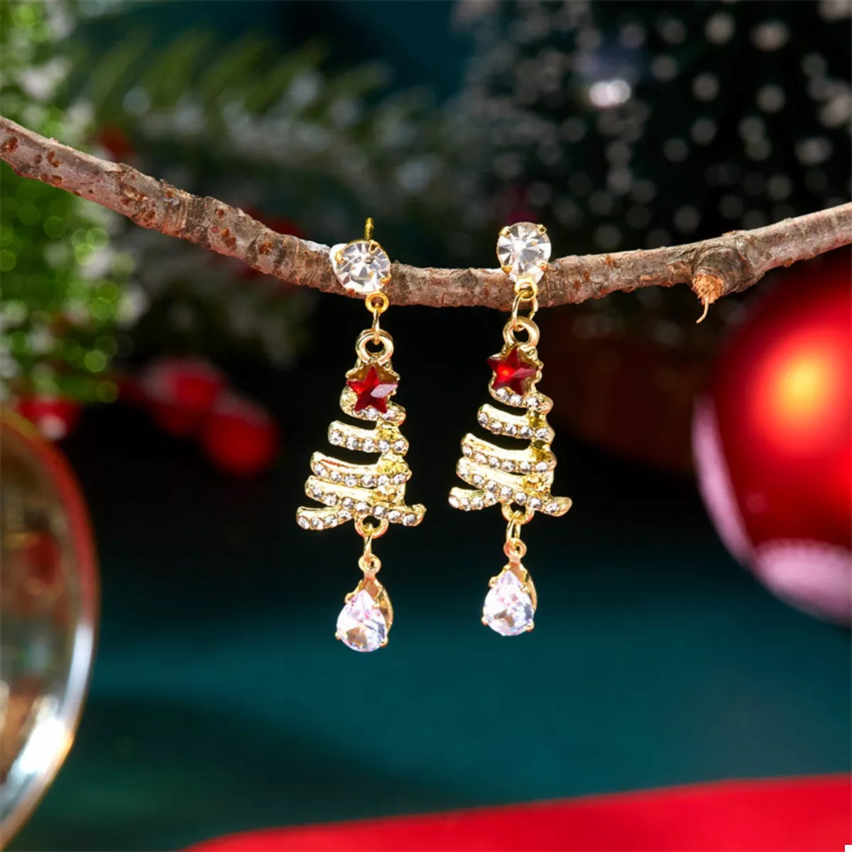 18K Gold-Plated Christmas Tree Earrings — Festive Holiday Jewelry
