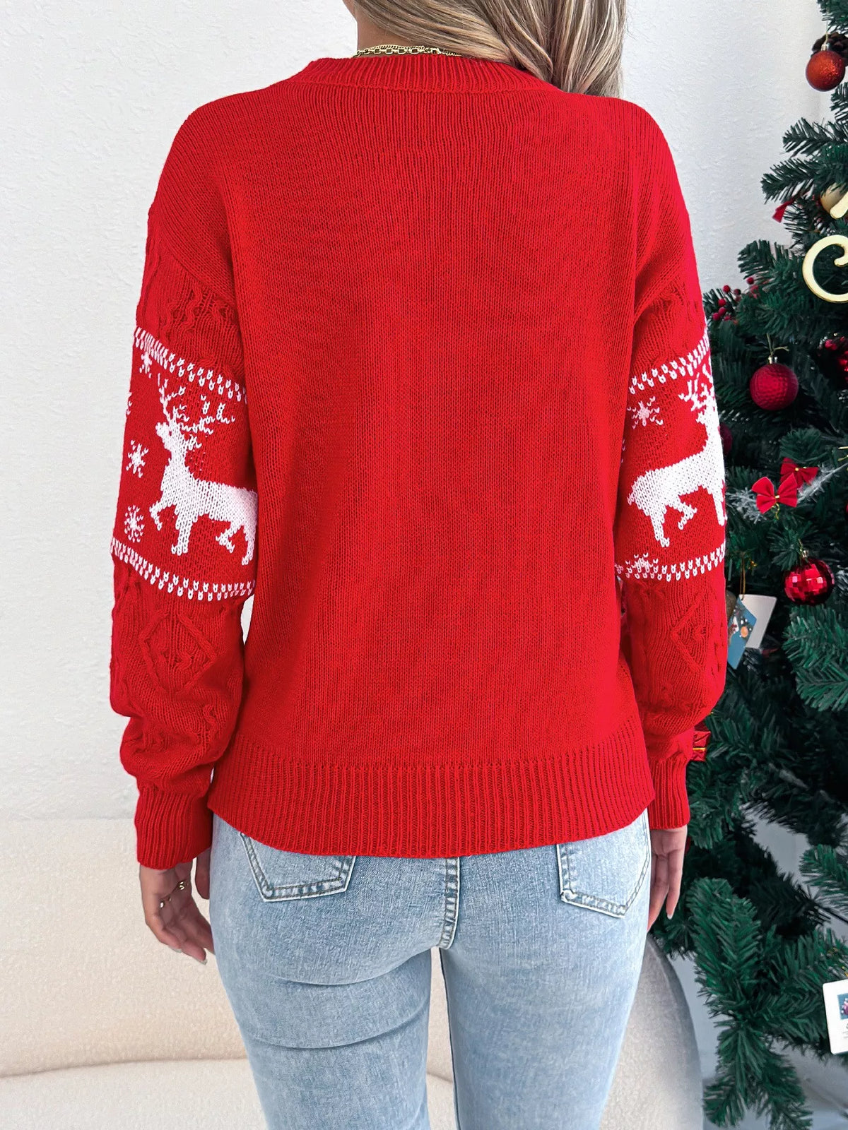 Christmas Reindeer Round Neck Sweater - Holiday Knitwear